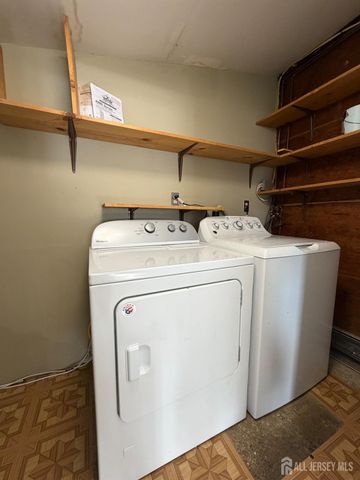 39 Birch Terrace, Sayreville, NJ 08859