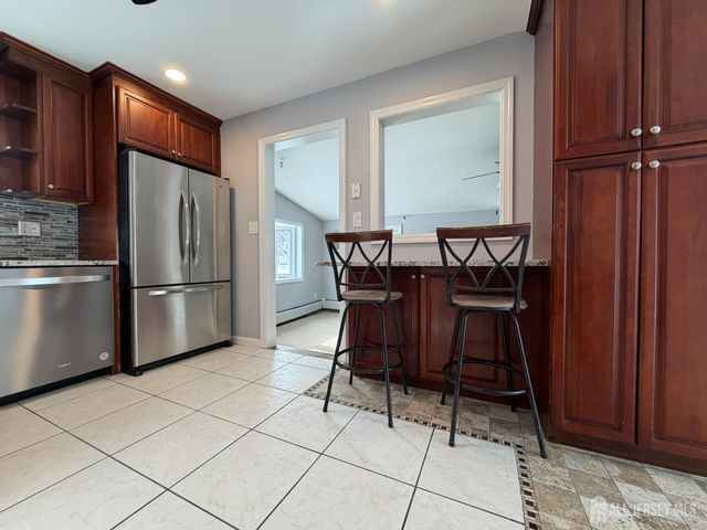 39 Birch Terrace, Sayreville, NJ 08859