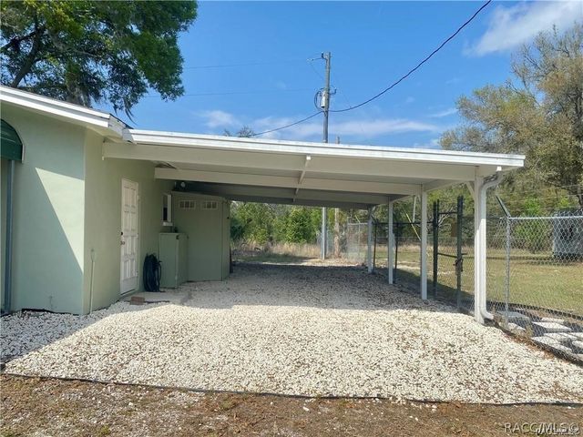 6873 W RICH Street, Crystal River, FL 34428