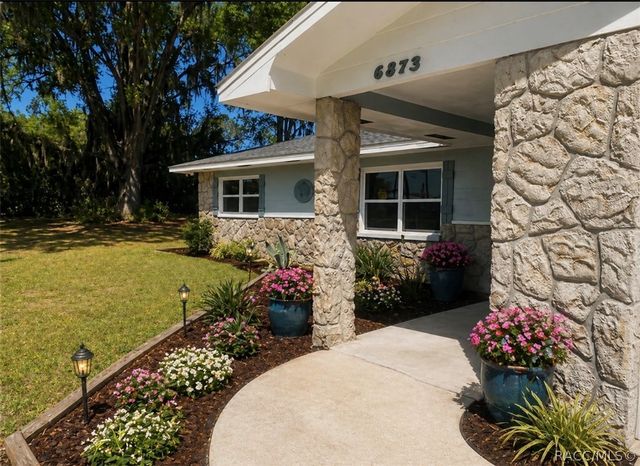 6873 W RICH Street, Crystal River, FL 34428