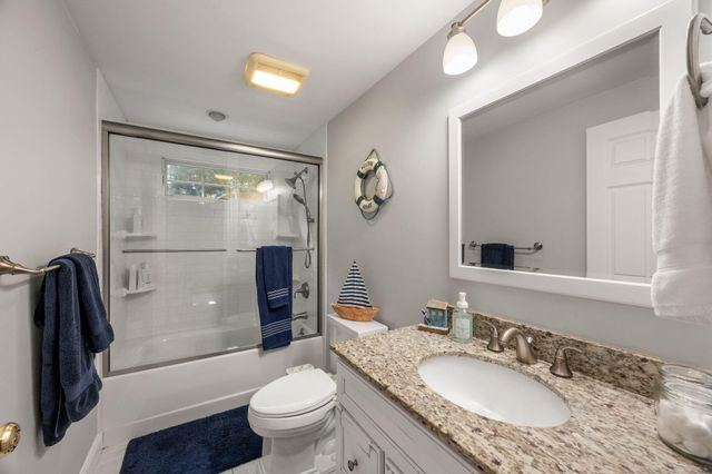 10 Lawton Lane, West Barnstable, MA 02668