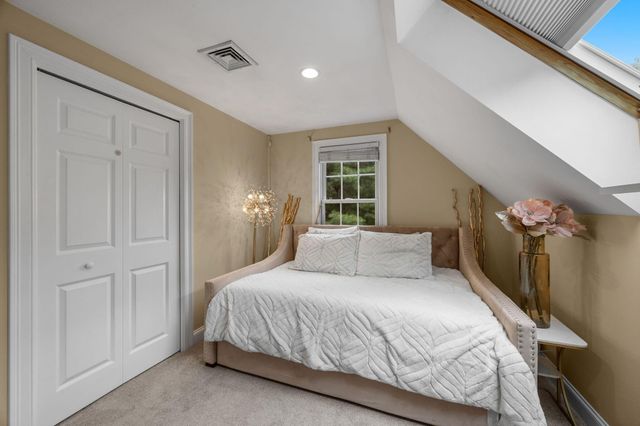 10 Lawton Lane, West Barnstable, MA 02668