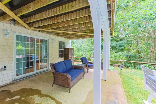 10 Lawton Lane, West Barnstable, MA 02668