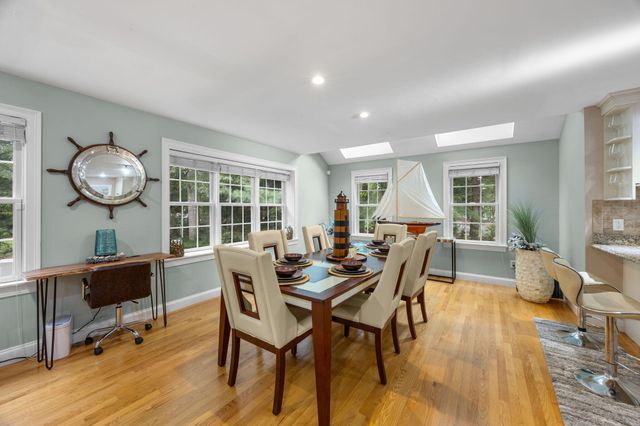 10 Lawton Lane, West Barnstable, MA 02668