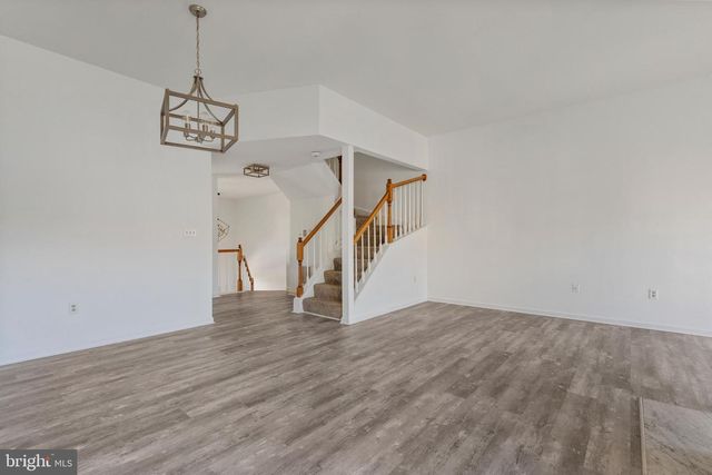 7813 FLAGER CIR, Manassas, VA 20109