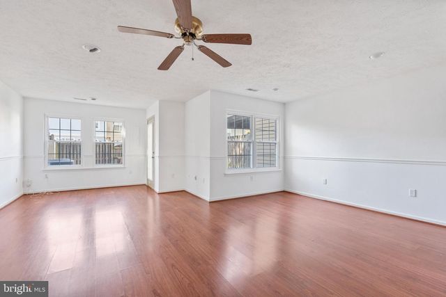 7813 FLAGER CIR, Manassas, VA 20109