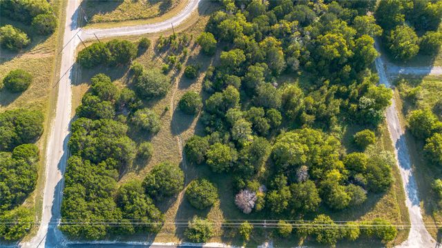 40031 Brentwood Court, Whitney, TX 76692