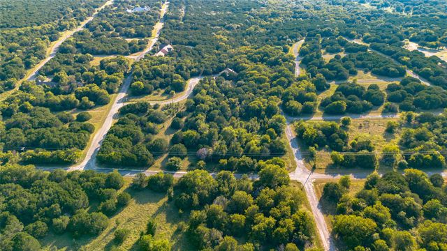 40031 Brentwood Court, Whitney, TX 76692