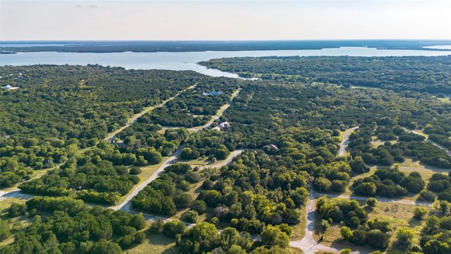 40031 Brentwood Court, Whitney, TX 76692