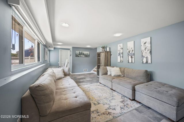 10 Rosemary Drive, Hazlet, NJ 07730