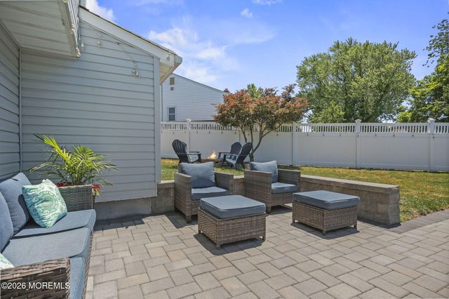 10 Rosemary Drive, Hazlet, NJ 07730