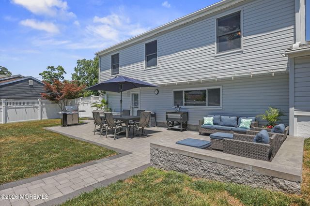 10 Rosemary Drive, Hazlet, NJ 07730