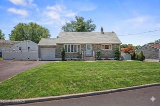 10 Rosemary Drive, Hazlet, NJ 07730