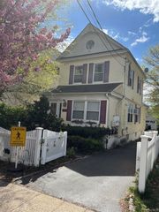40 South Bayles Avenue Upper, Port Washington, NY 11050