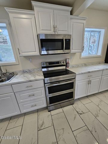 53 Cummings Street, Hoosick Falls, NY 12090