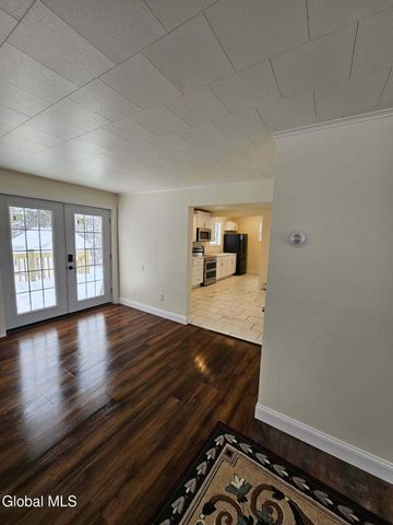 53 Cummings Street, Hoosick Falls, NY 12090