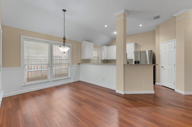 8512 Rock Creek Drive, Fort Worth, TX 76123