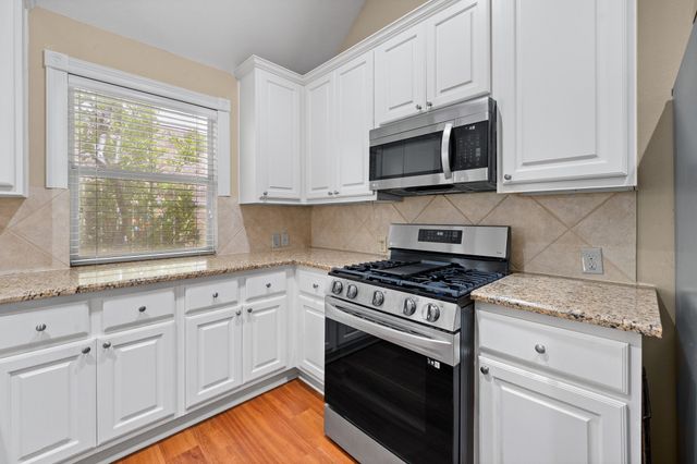 8512 Rock Creek Drive, Fort Worth, TX 76123