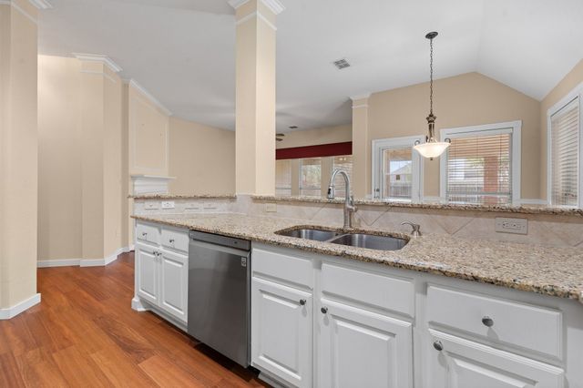 8512 Rock Creek Drive, Fort Worth, TX 76123