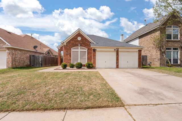 8512 Rock Creek Drive, Fort Worth, TX 76123