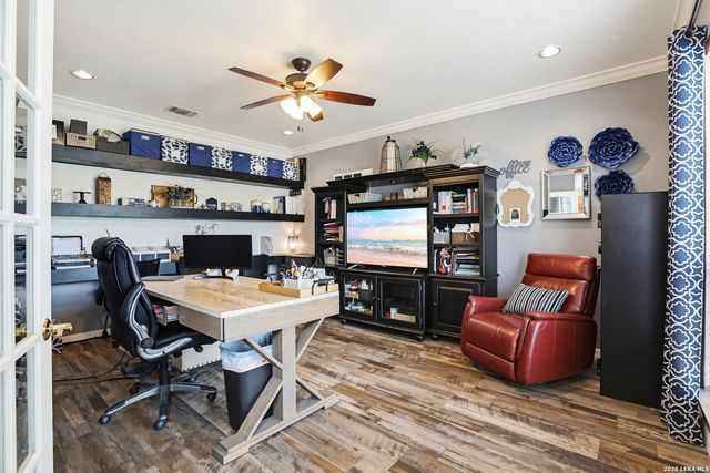 78 Marx Lane, La Vernia, TX 78121