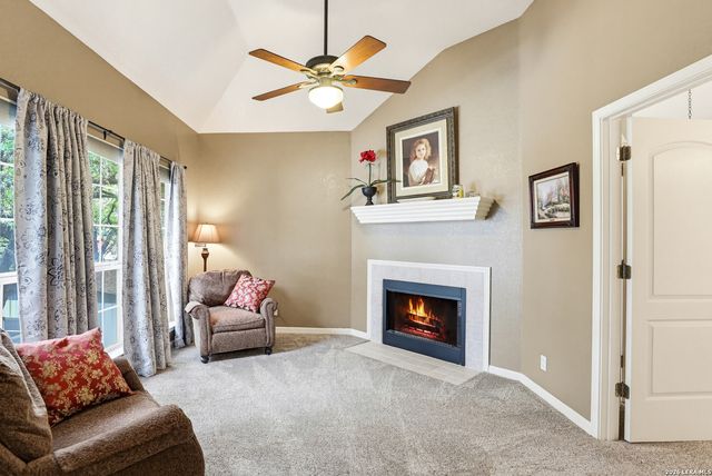 78 Marx Lane, La Vernia, TX 78121
