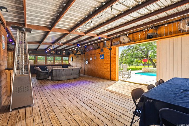 78 Marx Lane, La Vernia, TX 78121