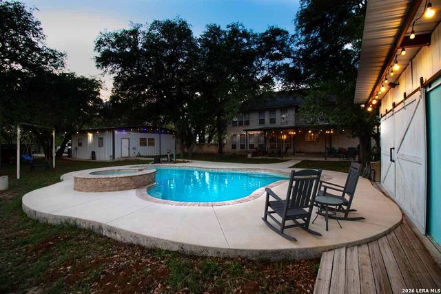 78 Marx Lane, La Vernia, TX 78121