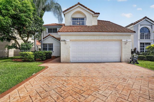 2638 Oak Park Circle, Davie, FL 33328