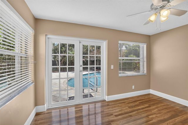 2638 Oak Park Circle, Davie, FL 33328