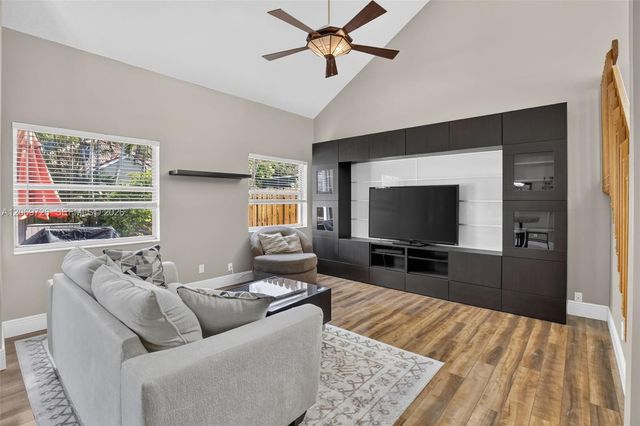 2638 Oak Park Circle, Davie, FL 33328