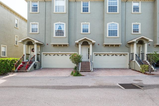 10220 BAYOU GRANDE AVENUE, Seminole, FL 33772