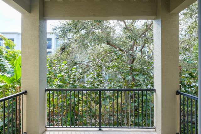 10220 BAYOU GRANDE AVENUE, Seminole, FL 33772