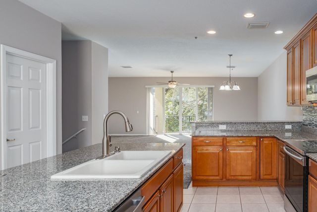 10220 BAYOU GRANDE AVENUE, Seminole, FL 33772