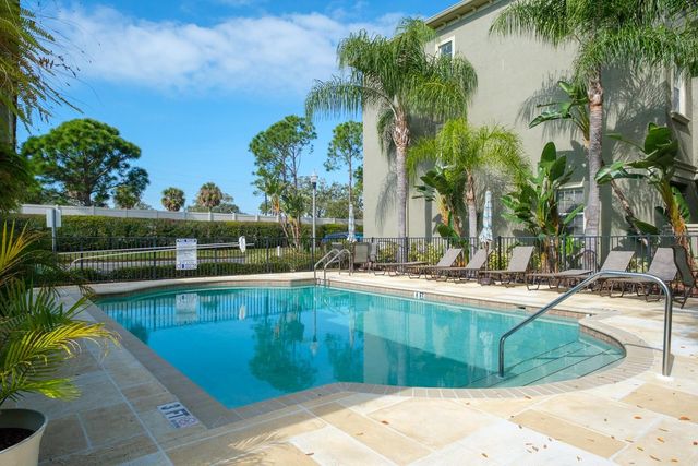 10220 BAYOU GRANDE AVENUE, Seminole, FL 33772