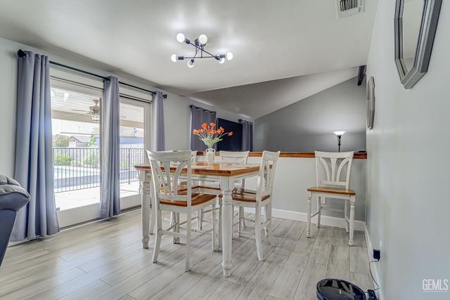 5609 Fruitvale Avenue, Bakersfield, CA 93308