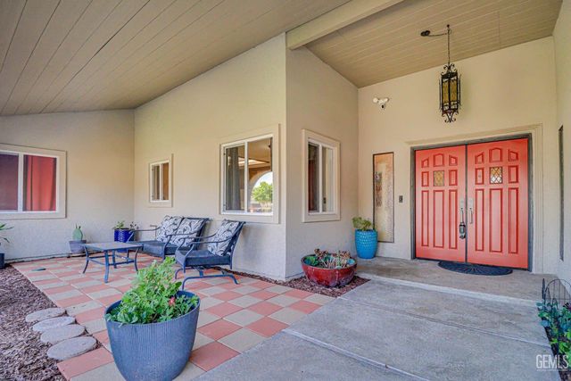5609 Fruitvale Avenue, Bakersfield, CA 93308