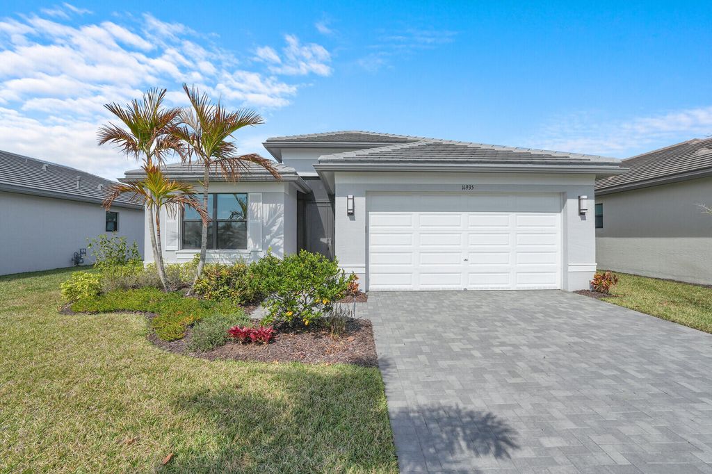 11935 SW Backshore Drive, Port St. Lucie, Port St Lucie, FL 34987