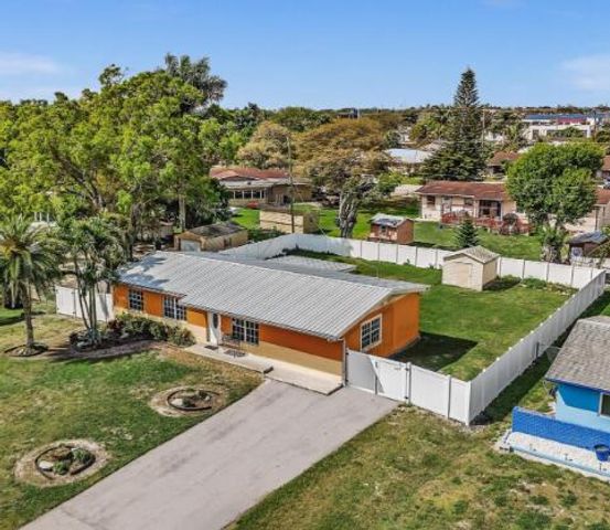 848 SE 3rd Street, Belle Glade, FL 33430