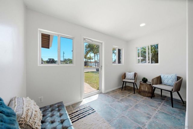 3642 Luna Ave, San Diego, CA 92117
