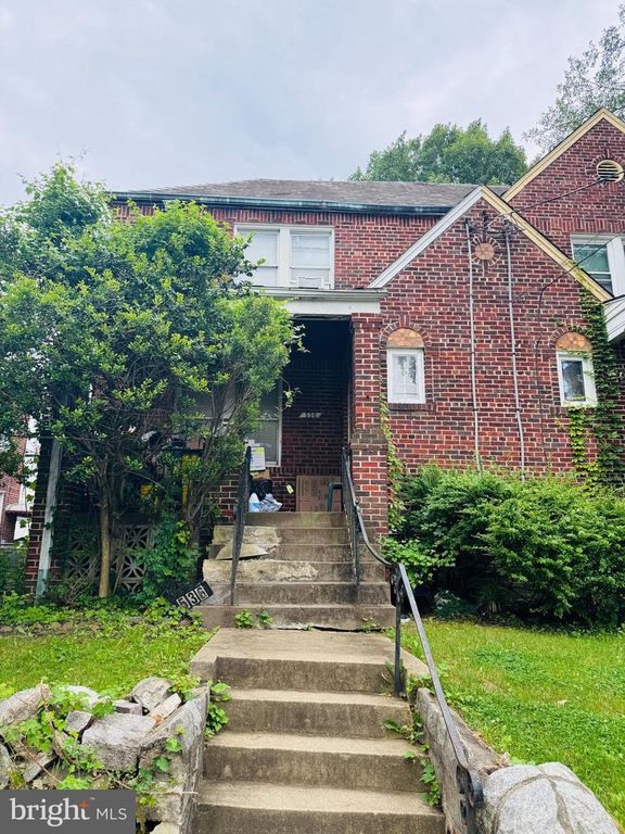 536 ONEIDA PL NW, Washington, DC 20011