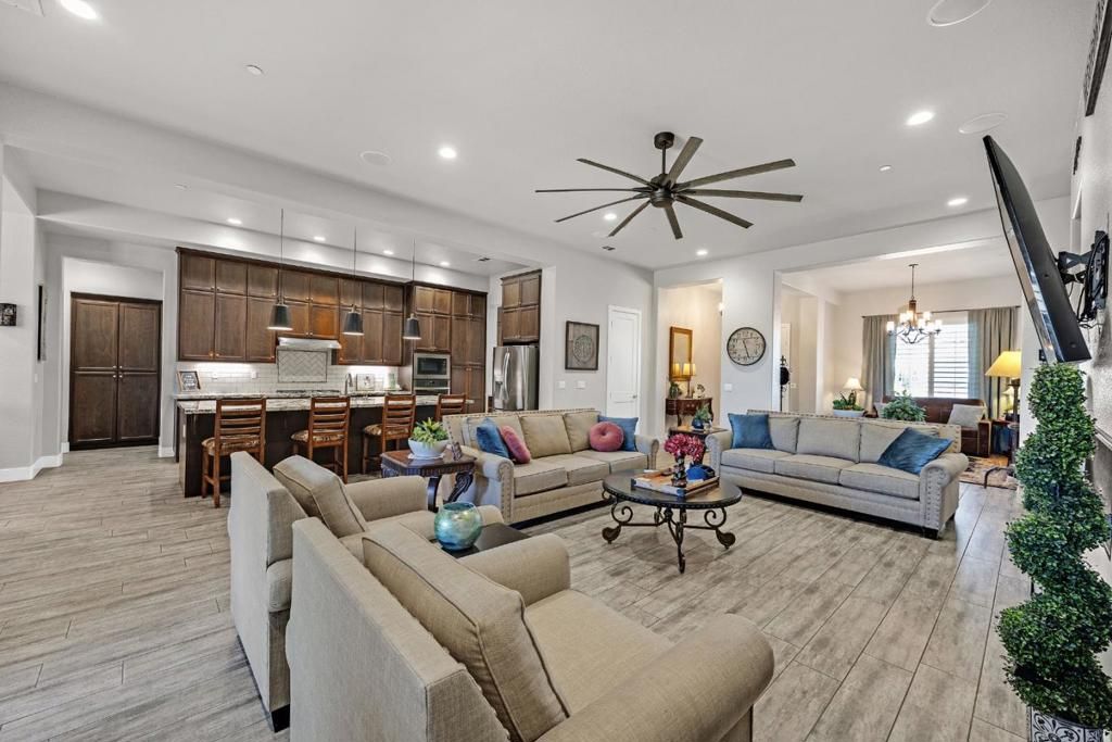 Image 12 of property listing at 1367 Tannehill Drive, Manteca, CA 95337