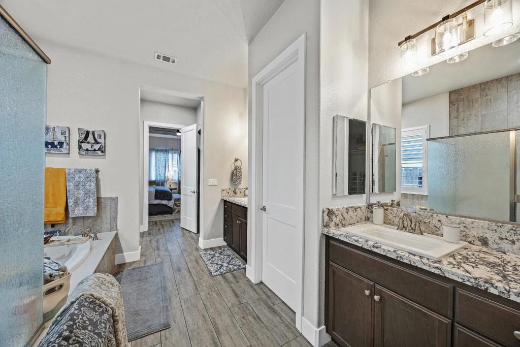 Image 17 of property listing at 1367 Tannehill Drive, Manteca, CA 95337