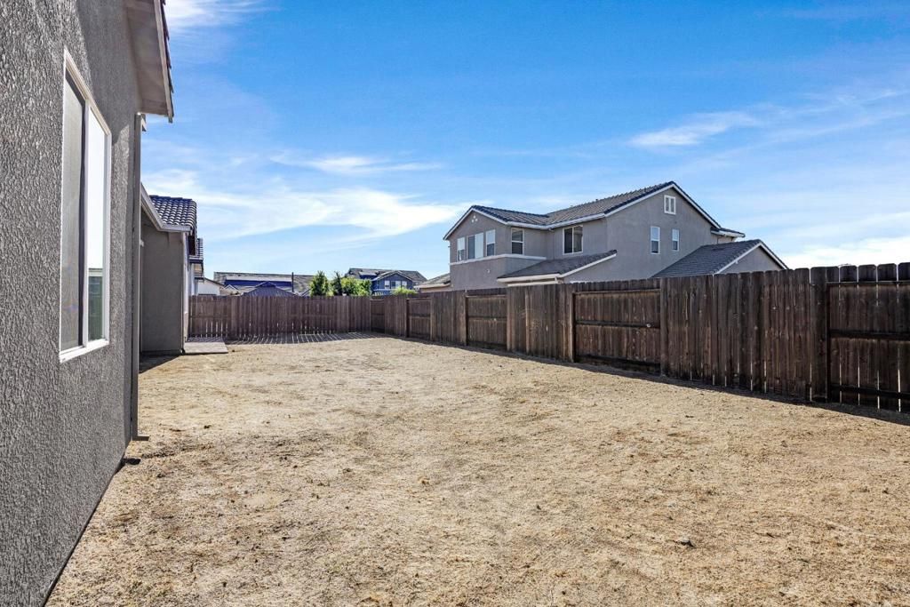 Image 32 of property listing at 1367 Tannehill Drive, Manteca, CA 95337