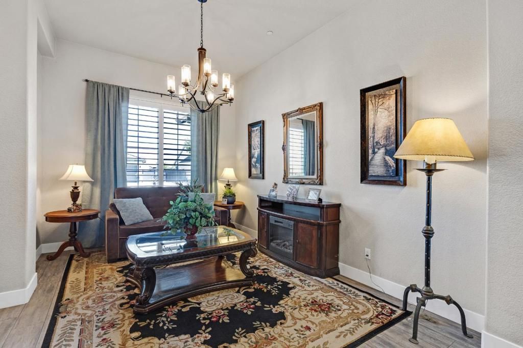Image 4 of property listing at 1367 Tannehill Drive, Manteca, CA 95337
