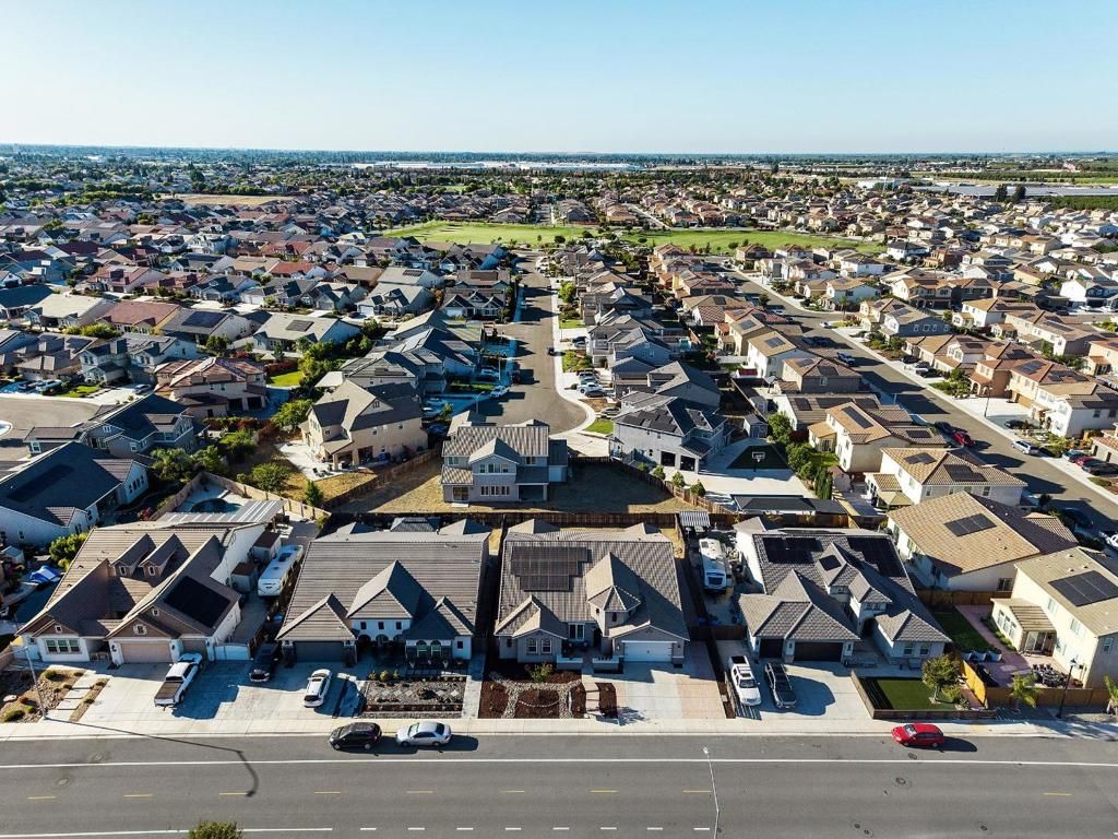 Image 53 of property listing at 1367 Tannehill Drive, Manteca, CA 95337