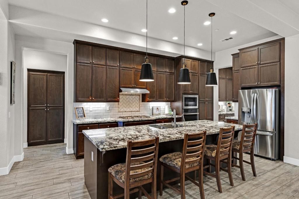 Image 8 of property listing at 1367 Tannehill Drive, Manteca, CA 95337