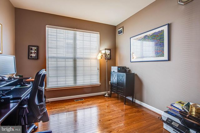 1205 SAUNDERS DR, Fredericksburg, VA 22401