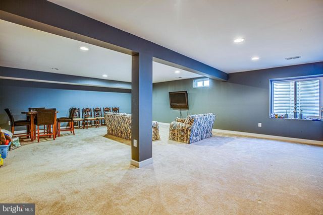 1205 SAUNDERS DR, Fredericksburg, VA 22401