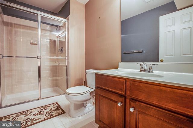 1205 SAUNDERS DR, Fredericksburg, VA 22401